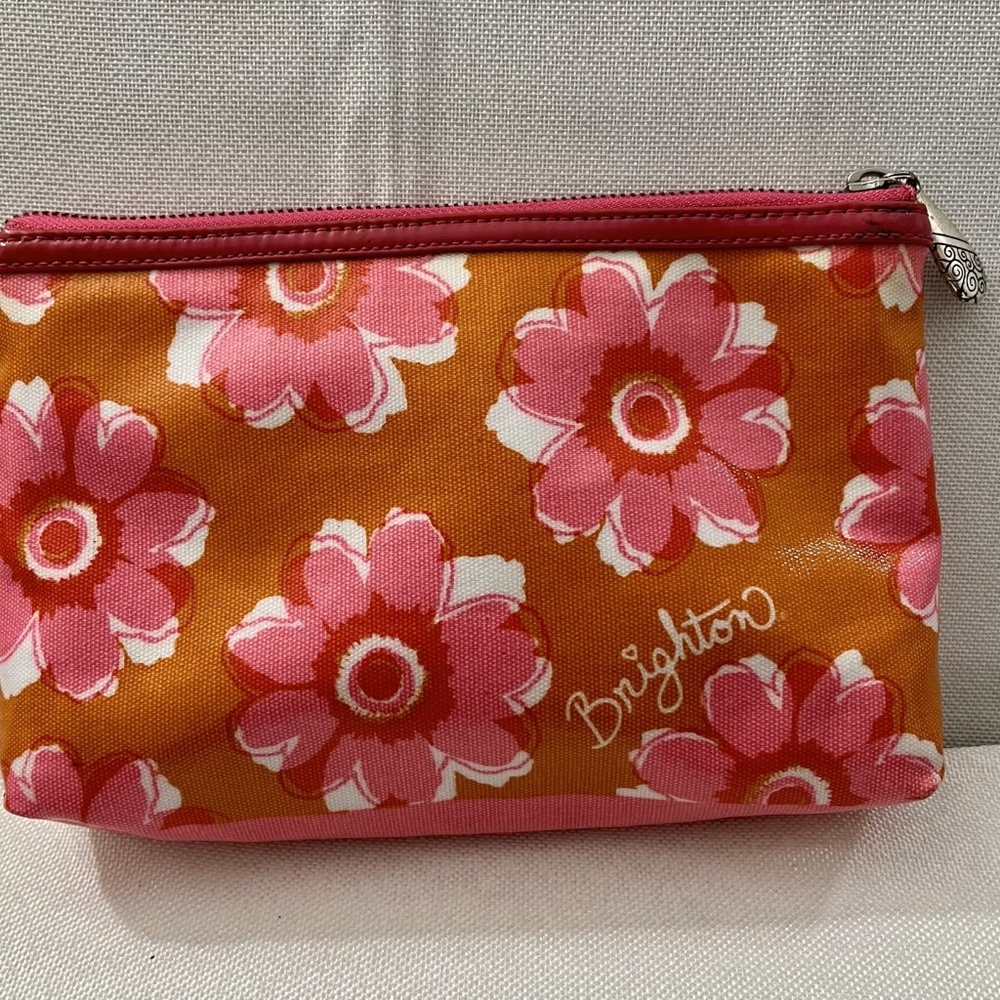 Brighton Fun Floral Cosmetic, Make-up Bag with glossy coating for durability